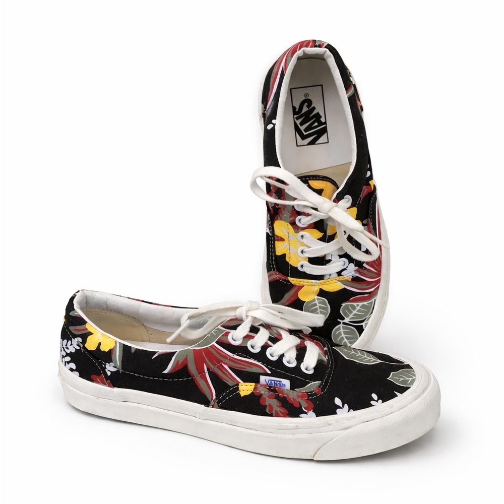 Vans Women's Style 95 Black Floral Canvas Sneakers with Yellow Accents 9.5 - Picture 2 of 8